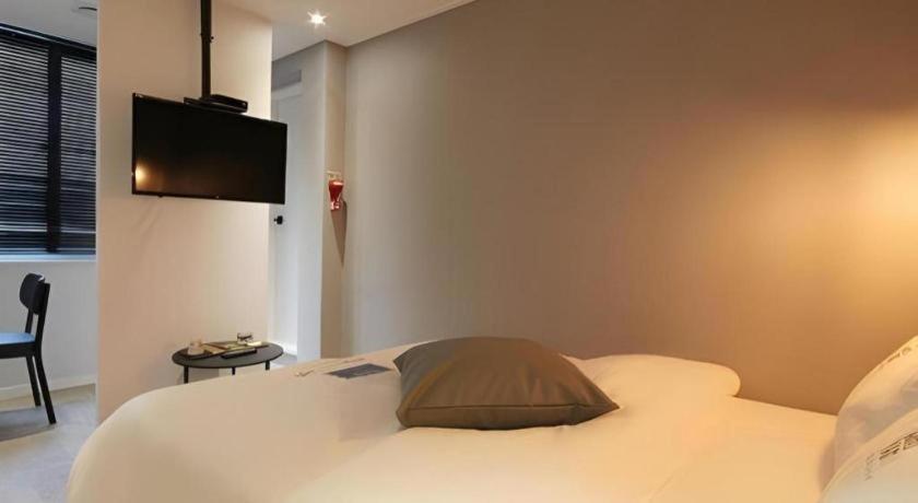Hotel Yam Andong Bagian luar foto