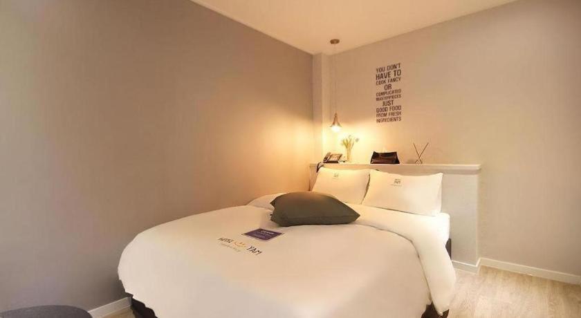 Hotel Yam Andong Bagian luar foto