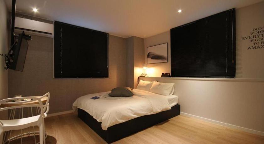 Hotel Yam Andong Bagian luar foto